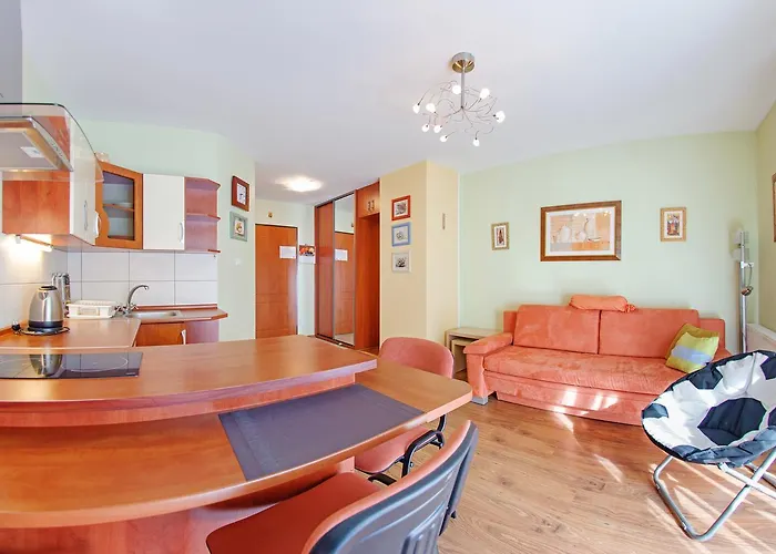 Daire Skalna, Sun & Snow *